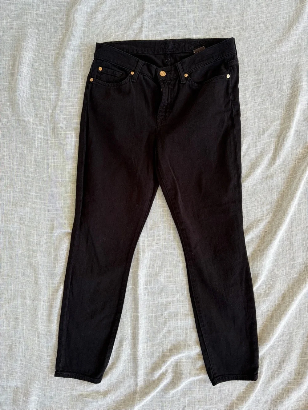 7 For All Mankind Gwenevere Black Ankle Crop Jeans size 28
